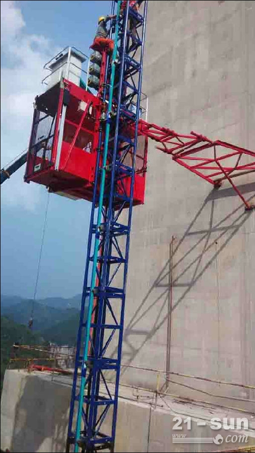 川建助力六廣河特大橋建設，八臺設備彰顯國產工程機械實力