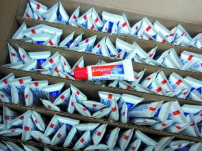 賓館3克裝小牙膏批發(fā)價1毛